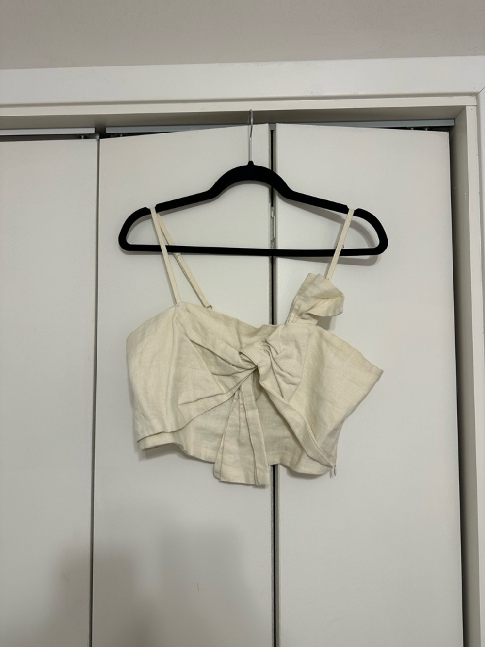 House of Harlow 1960 Cream Bow-Front Crop Top